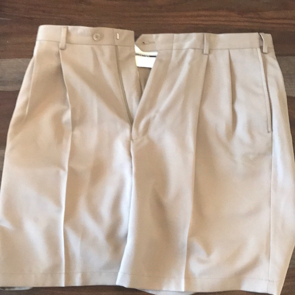 Jos. A. Bank golf shorts